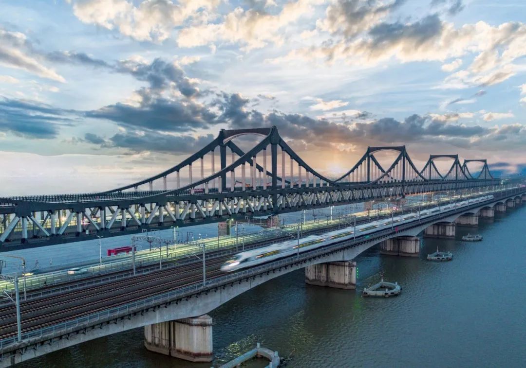 今天，杭州首条机场轨道快线开通！ag真人科技助力安全高效运营